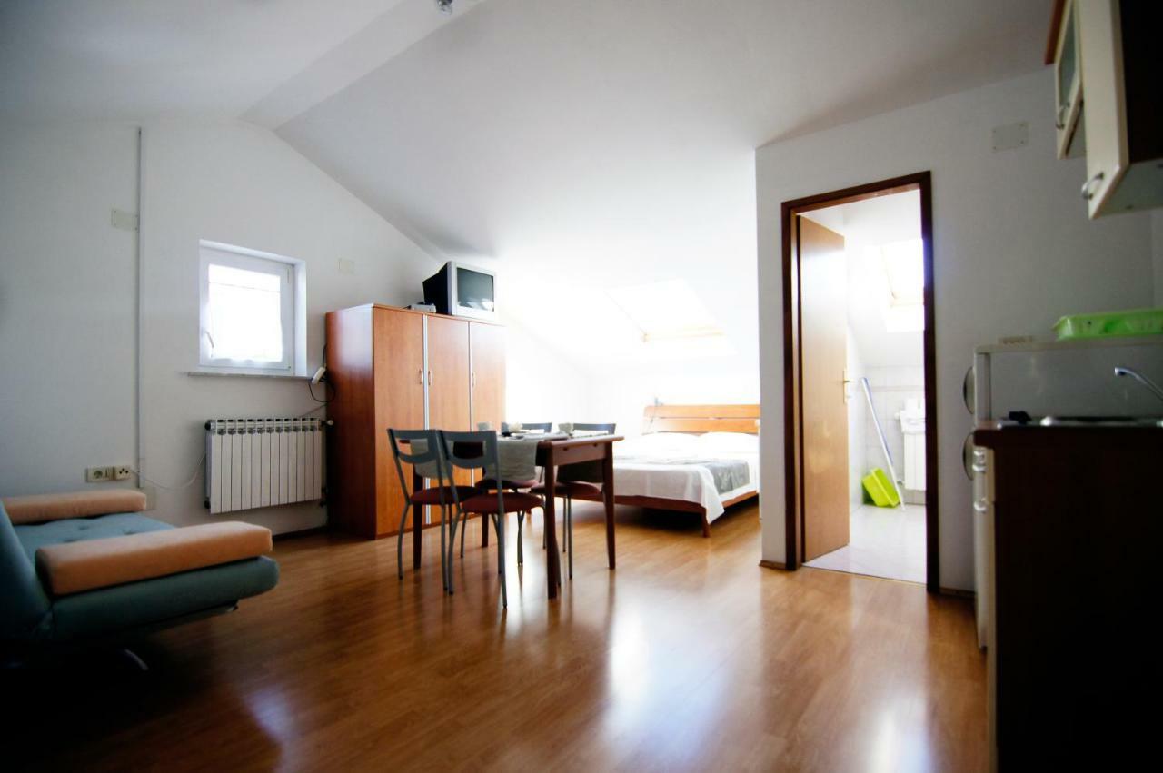 Apartments Ida Cres Εξωτερικό φωτογραφία